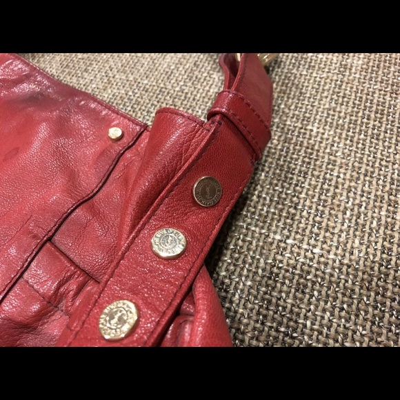 Yves Saint Laurent Leather shoulder bag - Picture 2 of 5